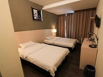 Super 8 Hotel @ Georgetown 2*, Джорджтаун Малайзия